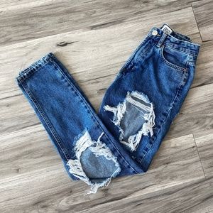 Urban Outfitters BDG High Waisted Mom Jean Destroyed Medium Wash Size 25